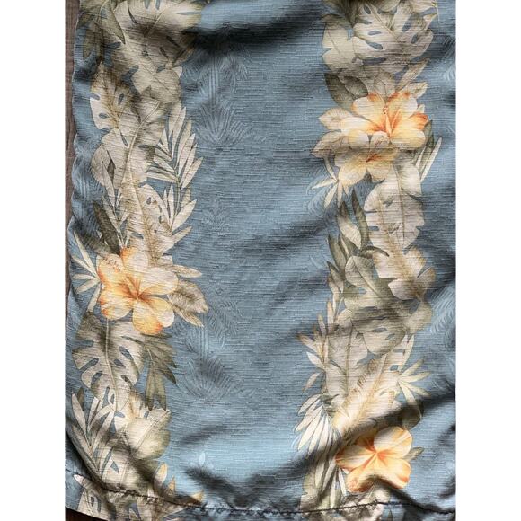 Tommy Bahama Hawaiian Silk Shirt Men's L Blue Floral Palm Pocket Button Up - Picture 3 of 3